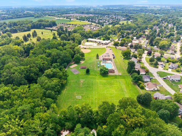 361 Shawnee Loop S, Pataskala, OH 43062