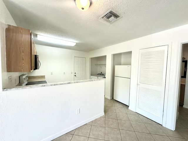 5106 Sanibel Avenue, Fort Pierce, FL 34951