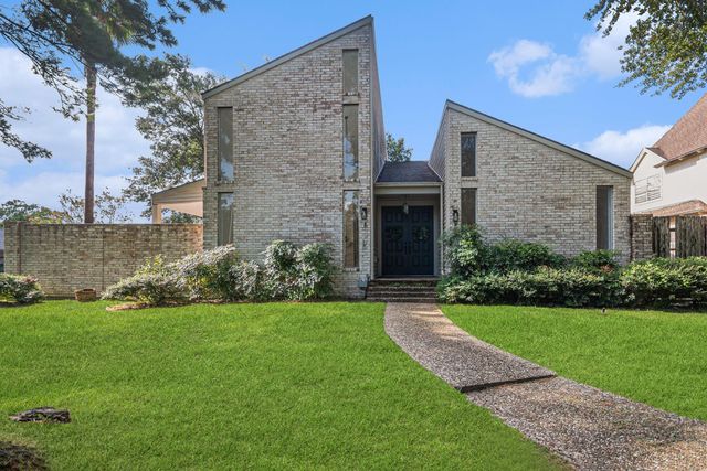 4334 Lake Grove Drive, Seabrook, TX 77586