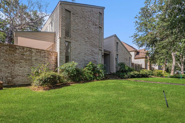 4334 Lake Grove Drive, Seabrook, TX 77586