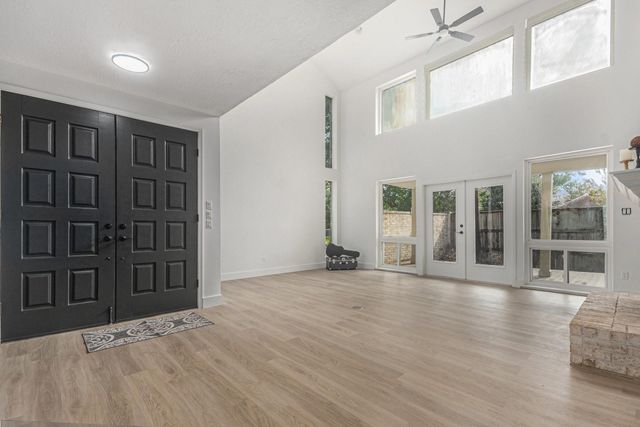 4334 Lake Grove Drive, Seabrook, TX 77586