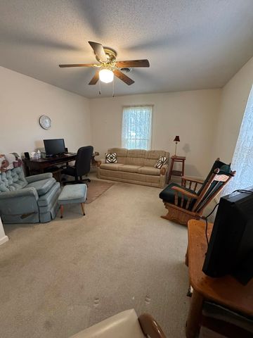 1602 S Eugene Lane, Marion, IL 62959