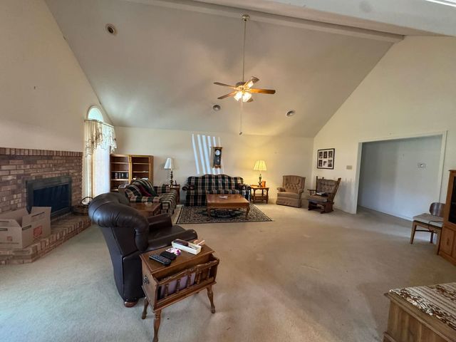 1602 S Eugene Lane, Marion, IL 62959