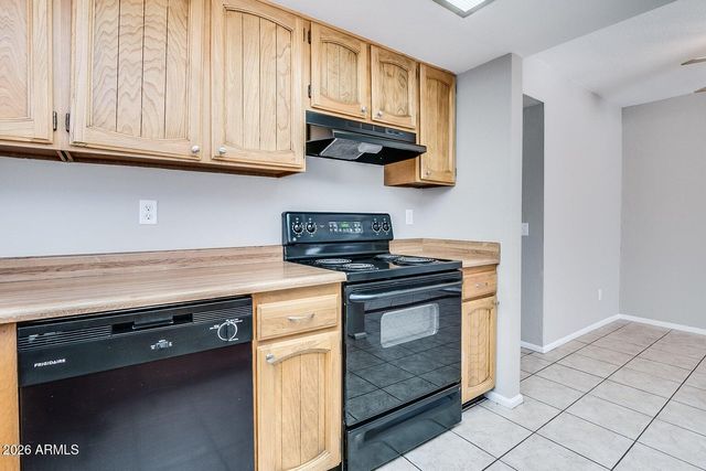 1972 N LEXINGTON Drive, Chandler, AZ 85224
