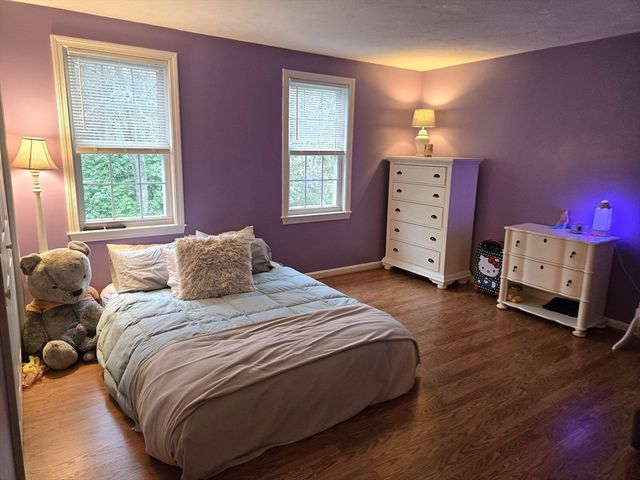 13 Quail Hollow Cir, Sandwich, MA 02563