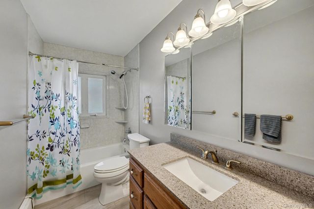 4 Basill Lane, East Northport, NY 11731