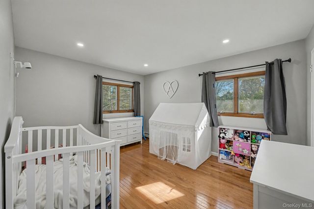 4 Basill Lane, East Northport, NY 11731