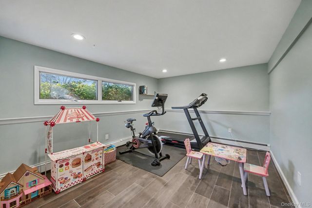 4 Basill Lane, East Northport, NY 11731