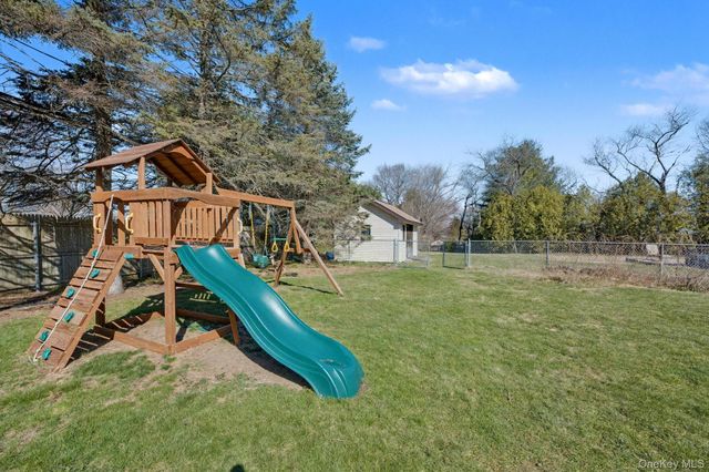 4 Basill Lane, East Northport, NY 11731