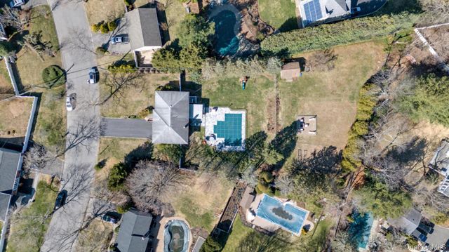 4 Basill Lane, East Northport, NY 11731