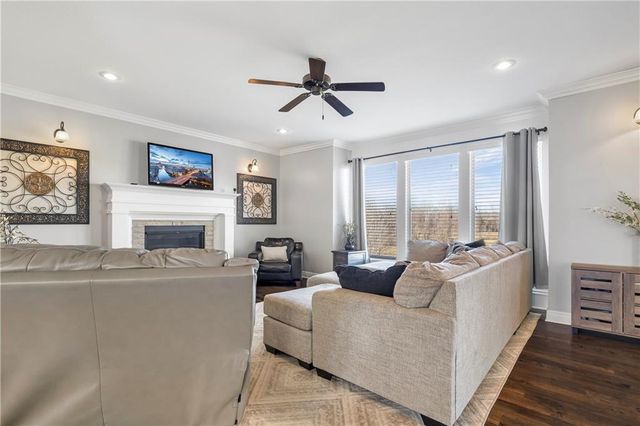 9600 W 164th Street, Overland Park, KS 66085