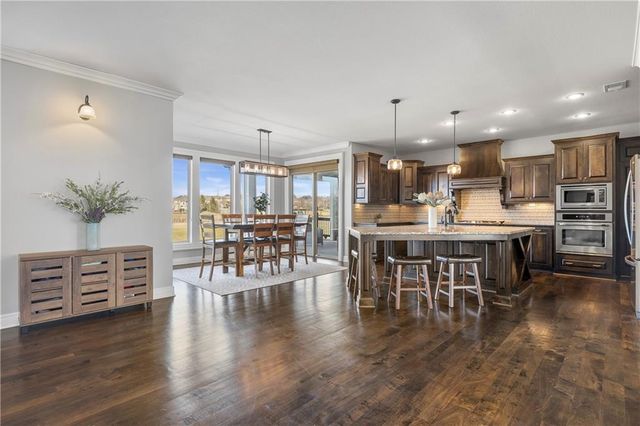 9600 W 164th Street, Overland Park, KS 66085