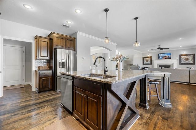 9600 W 164th Street, Overland Park, KS 66085