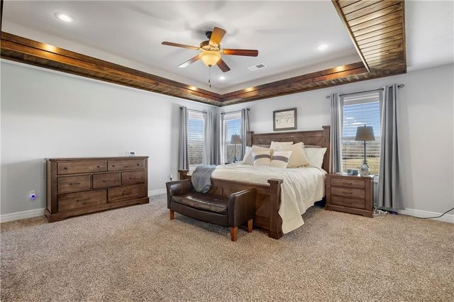 9600 W 164th Street, Overland Park, KS 66085