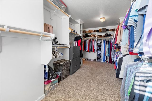 9600 W 164th Street, Overland Park, KS 66085