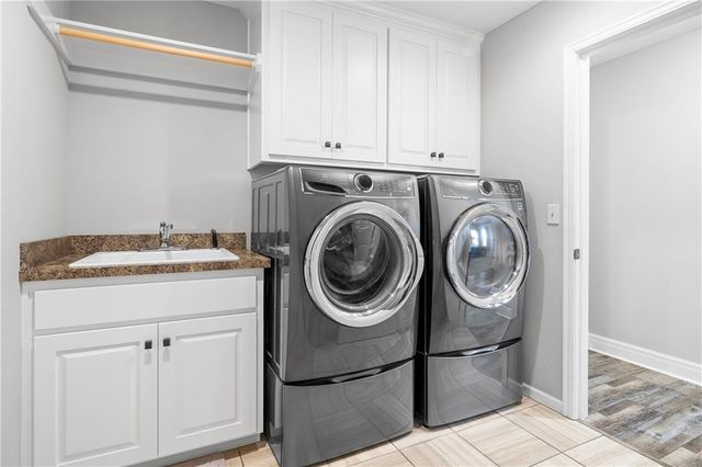 9600 W 164th Street, Overland Park, KS 66085