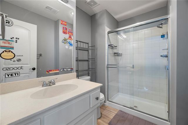 9600 W 164th Street, Overland Park, KS 66085