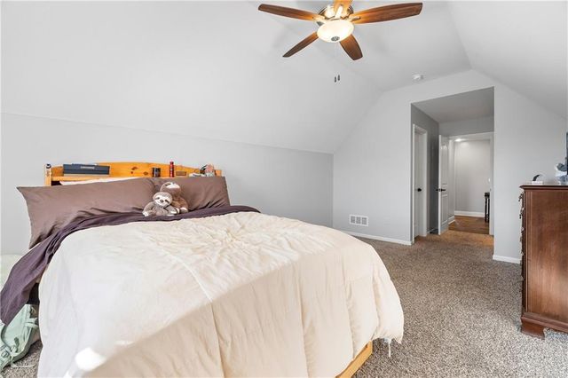 9600 W 164th Street, Overland Park, KS 66085