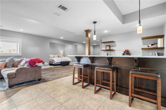 9600 W 164th Street, Overland Park, KS 66085