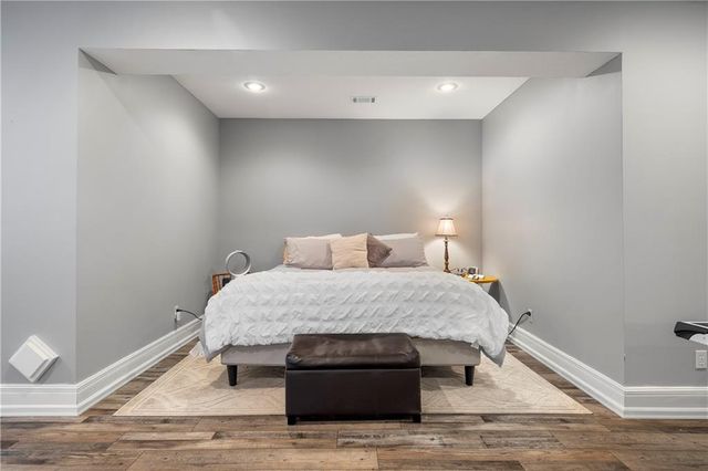 9600 W 164th Street, Overland Park, KS 66085