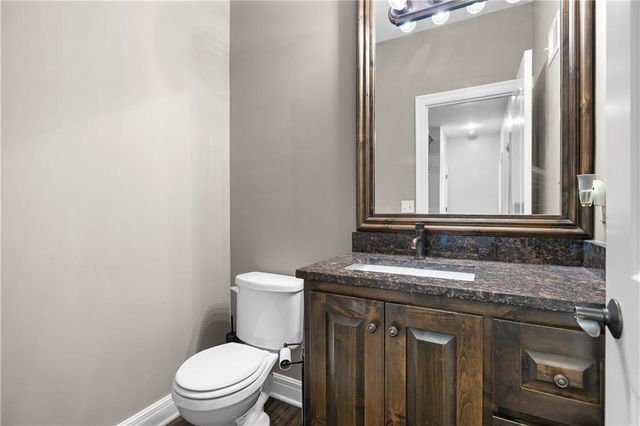 9600 W 164th Street, Overland Park, KS 66085