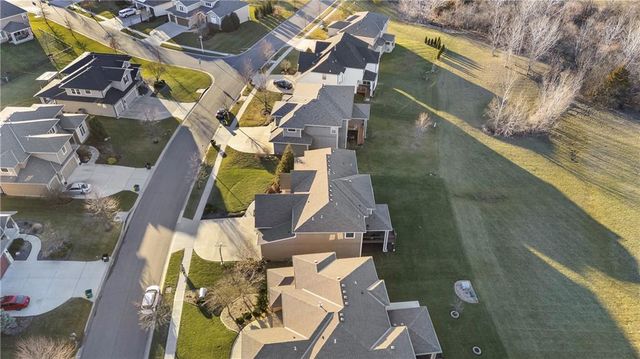 9600 W 164th Street, Overland Park, KS 66085