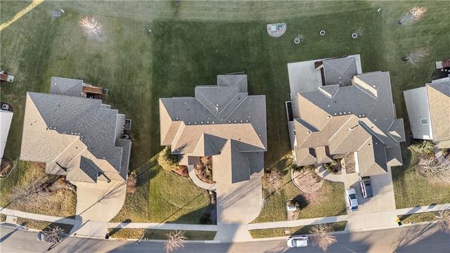 9600 W 164th Street, Overland Park, KS 66085