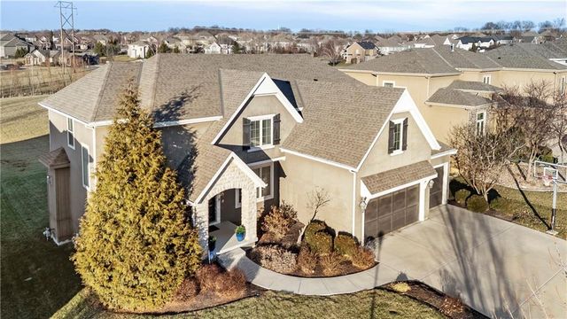9600 W 164th Street, Overland Park, KS 66085