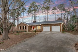 2204 Ridgefield Drive, Chapel Hill, NC 27517