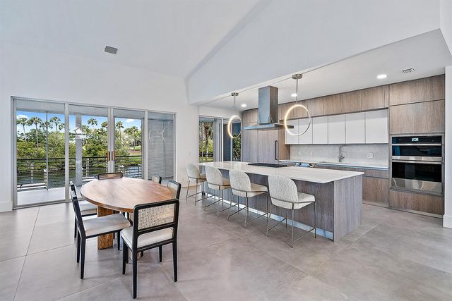 802 Captains Way, Jupiter, FL 33477
