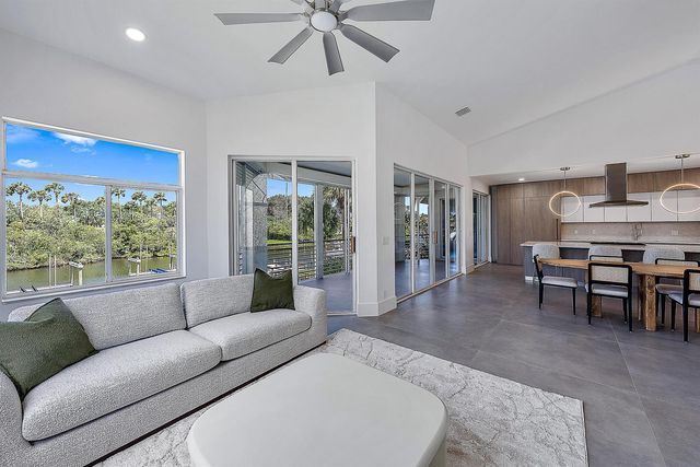 802 Captains Way, Jupiter, FL 33477