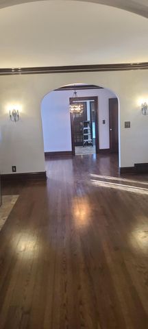 669 S 2nd Street, Chesterton, IN 46304