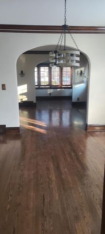 669 S 2nd Street, Chesterton, IN 46304