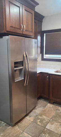 669 S 2nd Street, Chesterton, IN 46304