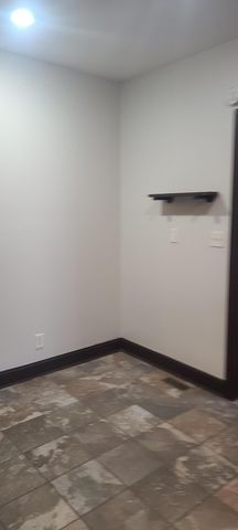 669 S 2nd Street, Chesterton, IN 46304