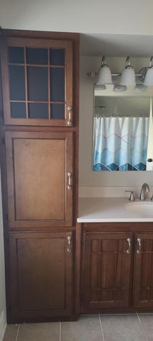 669 S 2nd Street, Chesterton, IN 46304