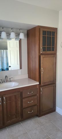 669 S 2nd Street, Chesterton, IN 46304