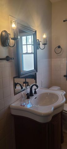 669 S 2nd Street, Chesterton, IN 46304