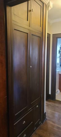 669 S 2nd Street, Chesterton, IN 46304