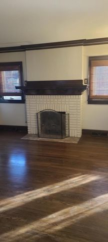 669 S 2nd Street, Chesterton, IN 46304