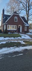 669 S 2nd Street, Chesterton, IN 46304