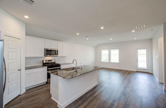 8922 Colicroot Drive, Rosharon, TX 77583