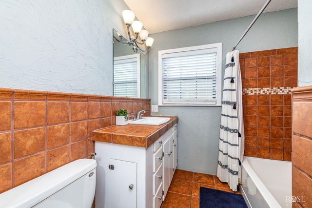 906 N Adams Street, San Angelo, TX 76901