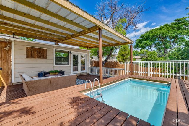 906 N Adams Street, San Angelo, TX 76901