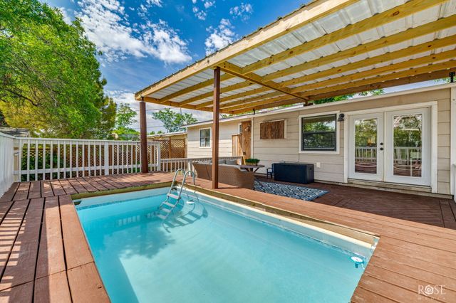 906 N Adams Street, San Angelo, TX 76901