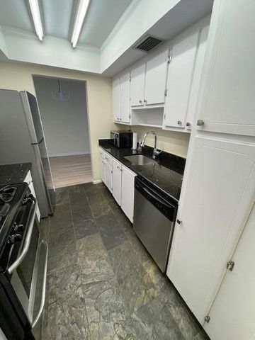 1601 S Flagler Drive 107o, West Palm Beach, FL 33401