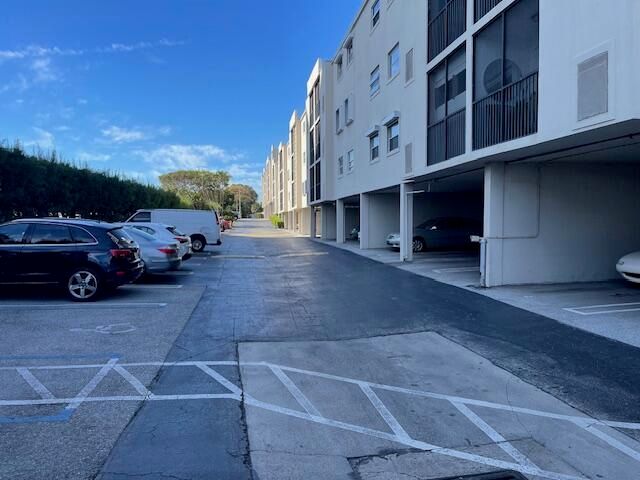 1601 S Flagler Drive 107o, West Palm Beach, FL 33401