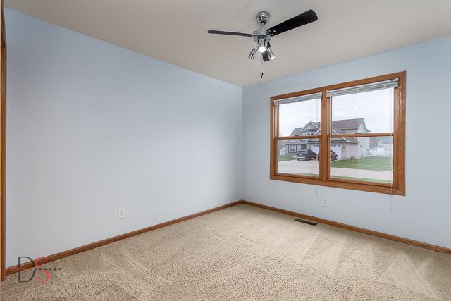 1415 Shaws Lane, Ottawa, IL 61350