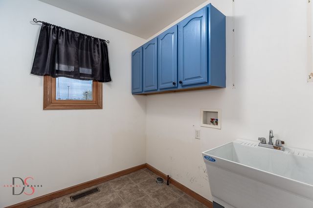 1415 Shaws Lane, Ottawa, IL 61350