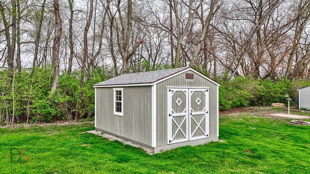 1415 Shaws Lane, Ottawa, IL 61350